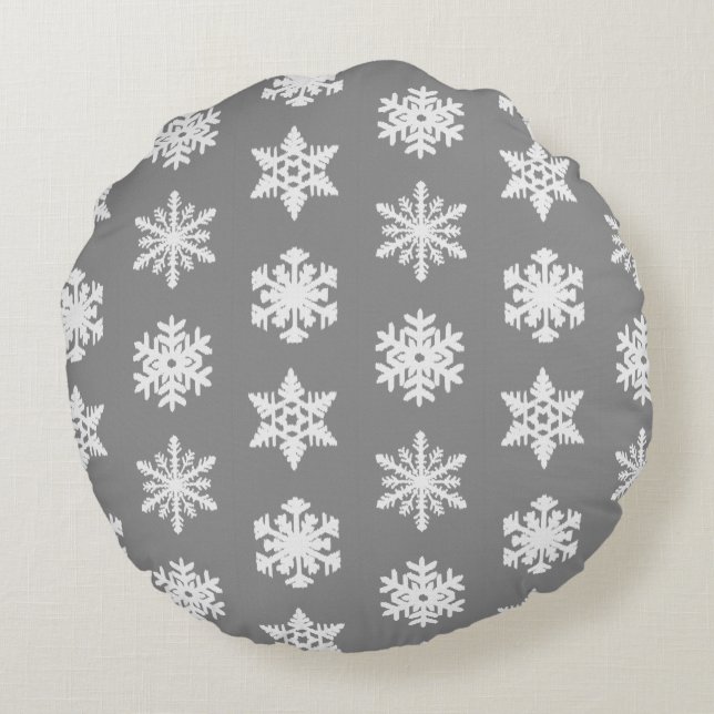 Ikat Snowflakes - Koolsteengrijs en wit Rond Kussen (Achterkant)