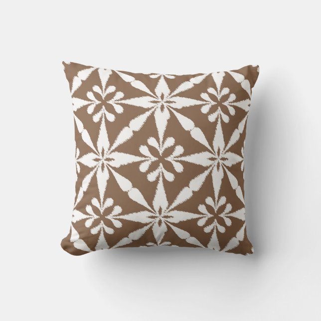 Ikat Star Pattern - Taupe Tan and White Kussen (Voorkant)