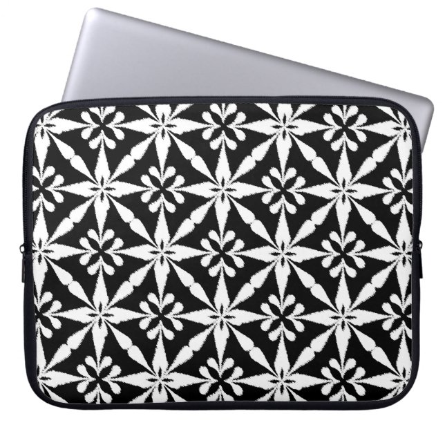 Ikat Star Pattern - Zwart-wit Laptop Sleeve (Voorkant)