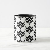 Ikat Stylized Floral - Zwarte en Witte Mok (Midden)