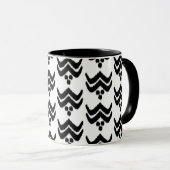 Ikat Stylized Floral - Zwarte en Witte Mok (Voorkant rechts)