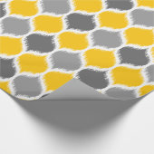 Ikat Weave Motif Yellow en Grey Cadeaupapier (Hoek)