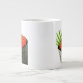 Ikura (Salmon Roe) Gunkan Maki Sushi Grote Koffiekop (Voorkant)