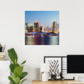 Illuminated skyline of downtown Miami at dusk Poster (Thuiskantoor)