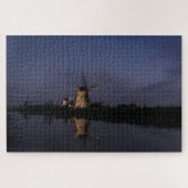 Illuminated windmill at Blue Hour Legpuzzel (Horizontaal)
