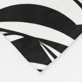 Illustrated Black And White Roses Fleece Deken (Hoek)