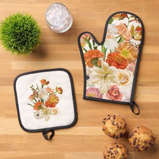 Illustratie met oranje en gele bloemen. ovenwant & pannenlap set (Top down)