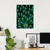Illustratie met Peacock-veren op zwart Poster (Thuiskantoor)