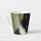 illustratie Tuxedo Kitten Latte Mok (Linkerhoek)