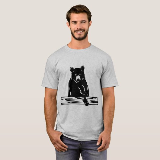 Illustratie van Beer dat op log rust T-shirt (Voorkant volledig)