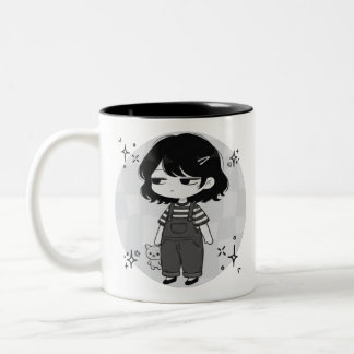 Illustratie van chibi-meisje met 'Over It Round' e Tweekleurige Koffiemok