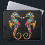 Illustratie van Cute Colorful Floral Zee Horses Laptop Sleeve<br><div class="desc">Cute colorful retro bloemen seapaarden illustratie over zwarte cirkels achtergrond.</div>