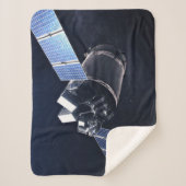 Illustratie van de Dragon XL ruimtesonde. Sherpa Deken (Voorkant)