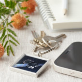 Illustratie van de Dragon XL ruimtesonde. Sleutelhanger (Zijkant)