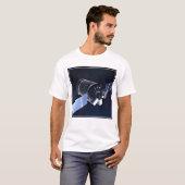 Illustratie van de Dragon XL ruimtesonde. T-shirt (Voorkant volledig)