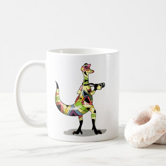 Illustratie van een fotograaf van Iguanodon. Koffiemok (Met donut)