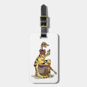 Illustratie van een Iguanodon die haar nagels poli Bagagelabel (Voorkant verticaal)