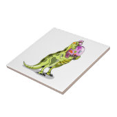 Illustratie van een lambeosaurus die een ei vastho tegeltje (Zijkant)