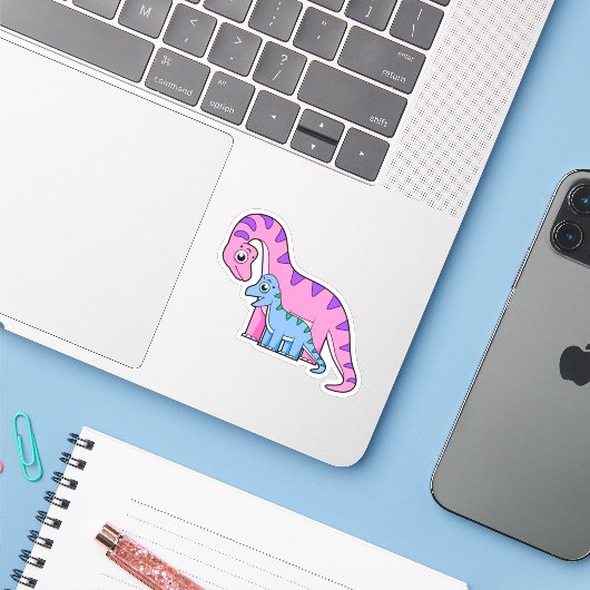Illustratie van een moeder en kind Brachiosaurus. Sticker (Laptop met iPhone)