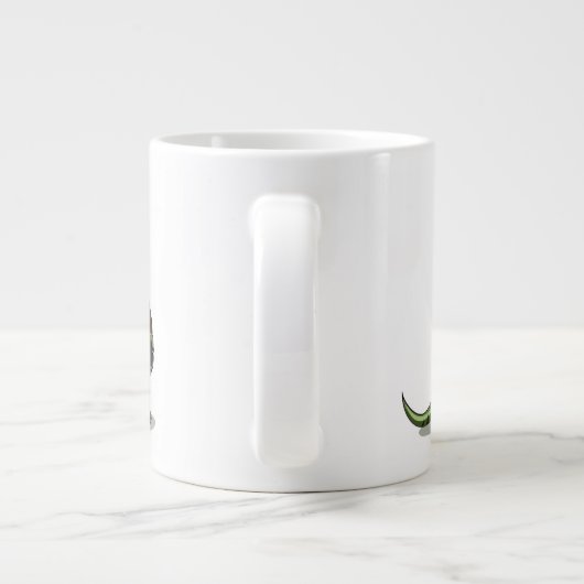 Illustratie van een plateosaurus die verkleed is a grote koffiekop (Achterkant)