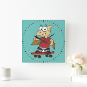 Illustratie van een pterosaurus skateboarden. vierkante klok (Huis)