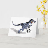 Illustratie van een raptor dinosaurus die voetbal  kaart (Gele Bloem)