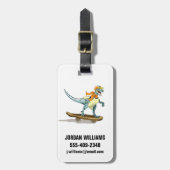 Illustratie van een raptor skateboarden. bagagelabel (Voorkant verticaal)
