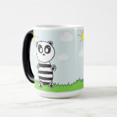 Illustratie van een schattige panda magische mok (Voorkant links)