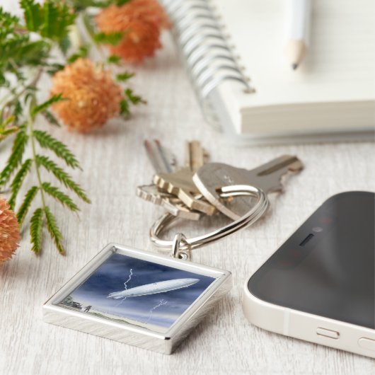 Illustratie van het luchtschip dat wordt getroffen sleutelhanger (Zijkant)