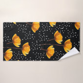 Illustratiepatroon voor levendige bloem- en polka- badhanddoek (Badhanddoek)