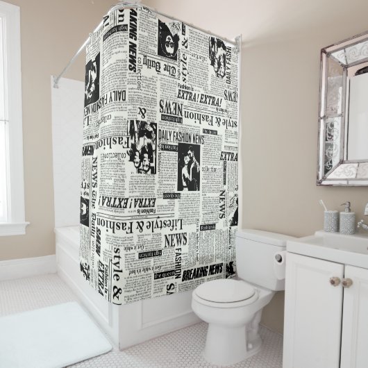 Illustraties van kranten met voorpaginakantiewerk douchegordijn (In situ)