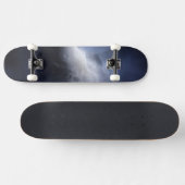 Illustratieve close-up van de komeettempel. persoonlijk skateboard (Horizontaal)