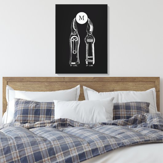  ILLUSTRATION Pruners Monogram B Canvas (Insitu (Slaapkamer))