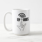 ILY Vibes - ASL Design  Koffiemok (Links)