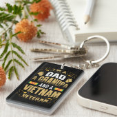 I'm A Dad, A Grandpa and a Vietnam Veteran Sleutelhanger (Voorkant Rechts)