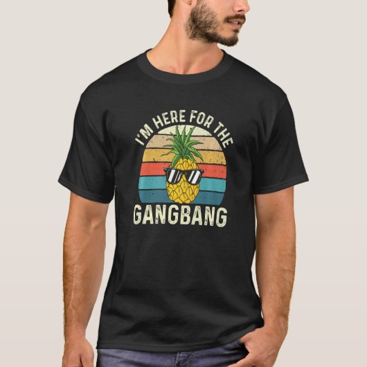I'm Here For The Party  Pineapple Swinging Polyamo T-shirt (Voorkant)