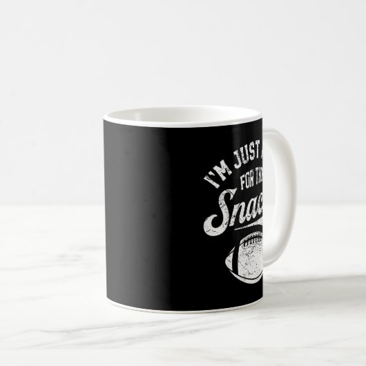 I'm Just Here For The Snacks Funny Fantasy Footbal Koffiemok (Voorkant rechts)