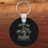 IM Niet Oud IM Clic Grappige Auto Quote Retro Vint Sleutelhanger (Voorkant)