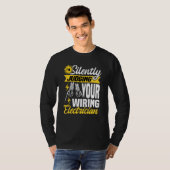 Im silently judging your wiring electrician Electr T-shirt (Voorkant volledig)