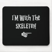 I'm With Skeleton Halloween Costume Funny Couples Muismat (Voorkant)