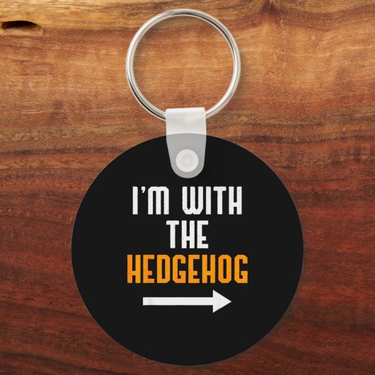 I'm With The Hedgehog Costume Funny Halloween Coup Sleutelhanger (Voorkant)