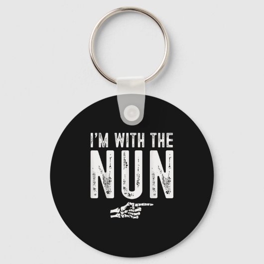 I'm With The Nun Easy Costume Halloween Couples Ma Sleutelhanger (Voorkant)