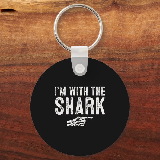 I'm With The Shark Easy Costume Halloween Couples Sleutelhanger (Voorkant)