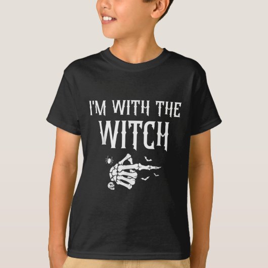 I'm With The Witch Couple Costume Halloween  T-shirt (Voorkant)