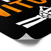 I'm With The Witch Funny Skeleton Halloween Matchi Poster (Hoek)