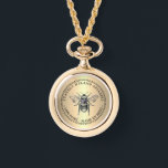 Imker's Gold 100% PURE MADE BY BEES Honey Bee Horloge<br><div class="desc">afbeelding van honingbijen op een metalen gouden gradiëntachtergrond ziet er verbluffend uit op deze prachtige gouden metalen polshorloge. Geweldig voor het promoten van je bijennaam en honingproducten!</div>