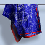 Imperial Dynasty Silky Sjaal<br><div class="desc">Dompel jezelf onder in de grandeur van het oude China met onze "Imperial Dynasty Silk Scarf." Een majestueus stuk dat de rijke culturele wandtapijten van een van de oudste beschavingen ter wereld viert, deze sjaal is een levendig eerbetoon aan de illustere geschiedenis van China. Doordrenkt in een koningsblauwe tint en...</div>