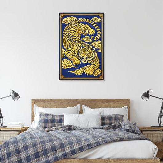 Imperial Tiger – Gold & Blue Canvas Print (Insitu (Slaapkamer))
