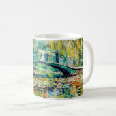 Impressionist Garden Art Mug Bridge Over Pond Koffiemok (Voorkant rechts)