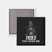 In 1692 miste hij een grappige Salem Halloween 3 Magneet (Voorkant / Achterkant)
